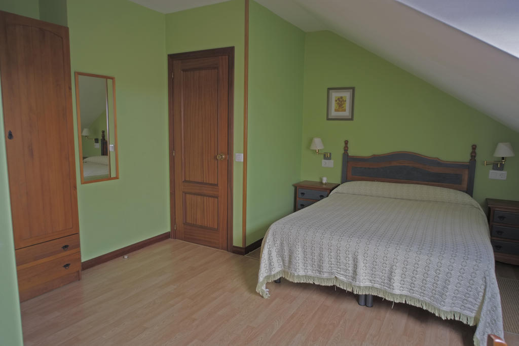 La Rectoral De San Juan Guest House El Franco Rom bilde